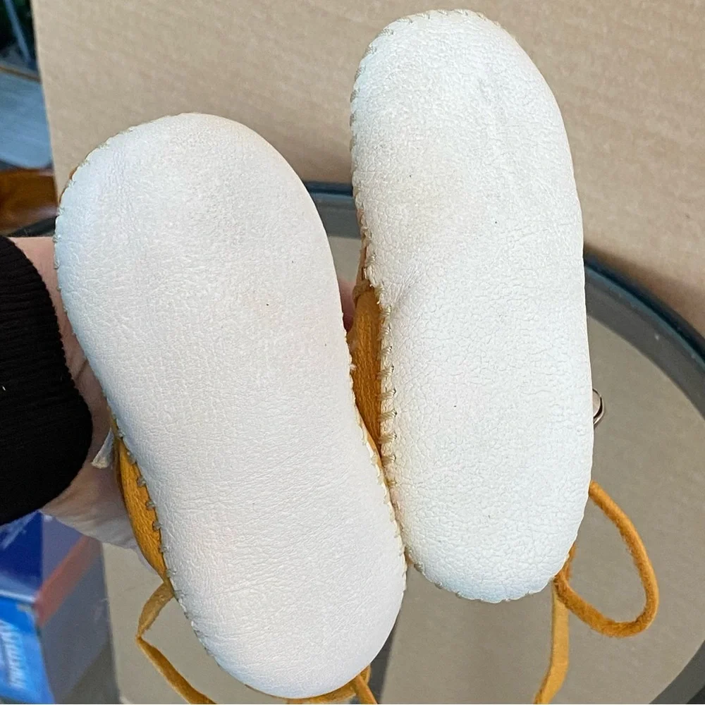 M64 Minnetonka Bell Moccasins